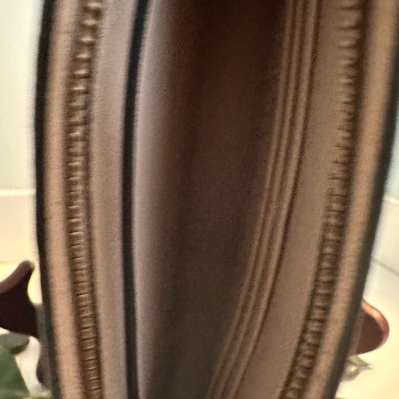 Kate spade wristlet - Picture 4 of 5